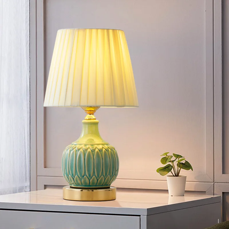 American Ceramic Desk Lamp European Living Room Study Bedroom Bedside Lamp Simple Modern Luxurious Warm Nordic Fabric Table Lamp - Image 2